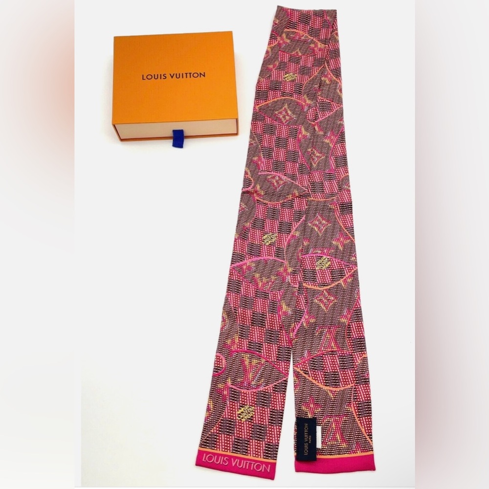 LOUIS VUITTON ✨Limited Edition ✨Silk Monogram Damier Pop Print Bandeau Pink